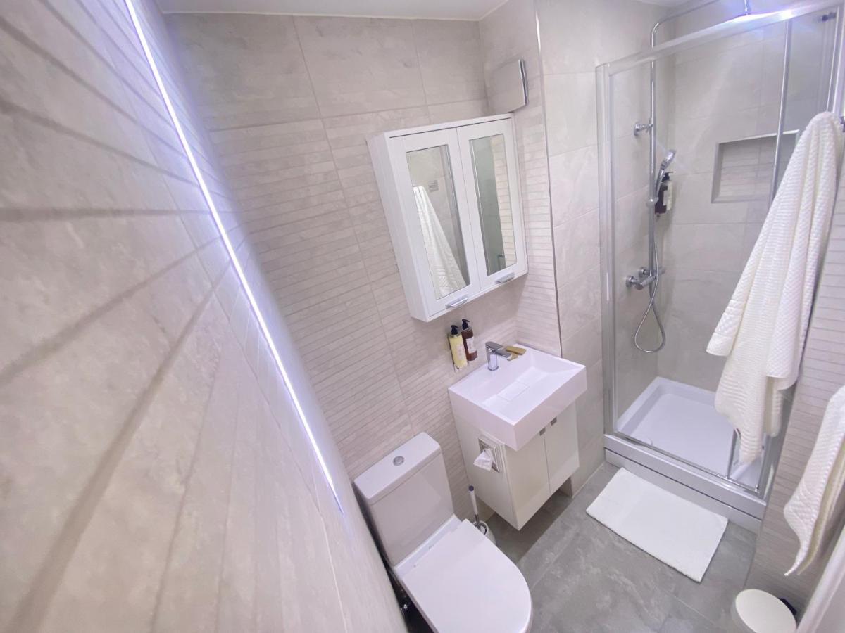 Station Rooms Вінчестер Екстер'єр фото